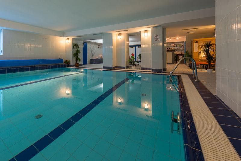 Hotel Tommy Wellness & Spa Náchod Exteriör bild