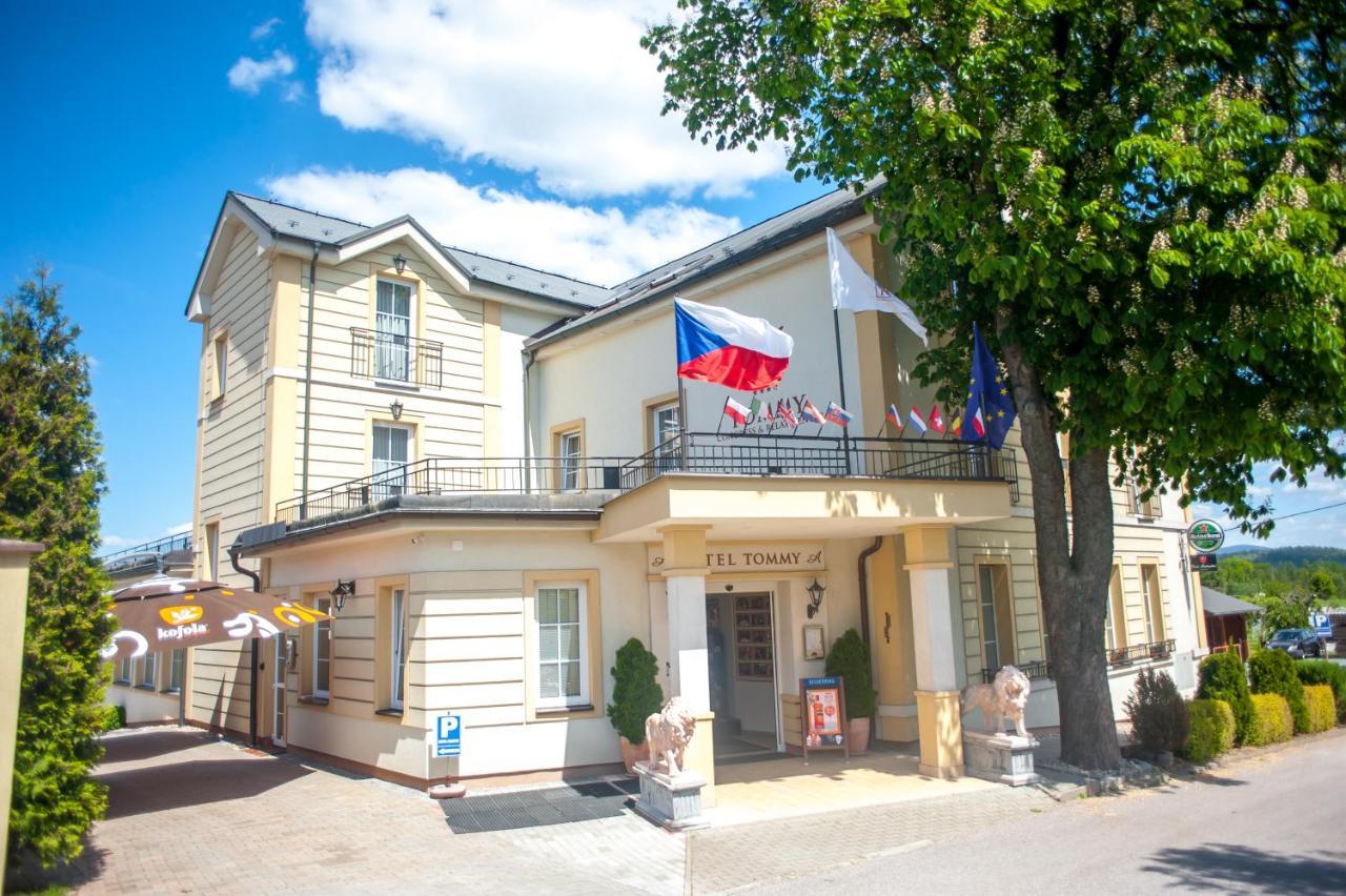 Hotel Tommy Wellness & Spa Náchod Exteriör bild